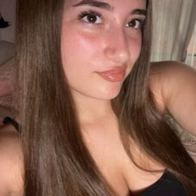 Paloma, Niñera o canguro en Carral