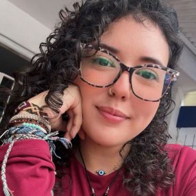 Karen Viviana, Niñera o canguro en Alqueidon