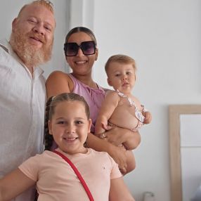 Melanie, Family in Totana