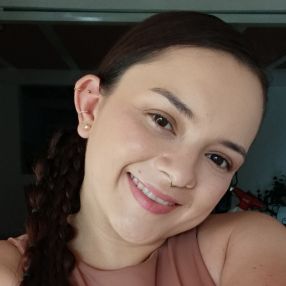 Laura Isabel, Niñera o canguro en Fuengirola