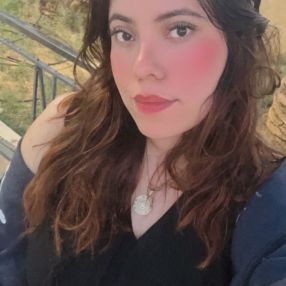 Yamila, Niñera o canguro en Parla