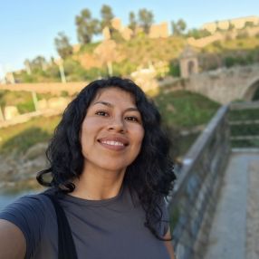 Katherine, Niñera o canguro en Olías del Rey