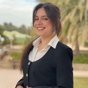 Zineb, Babysitter in San Vicente del Raspeig