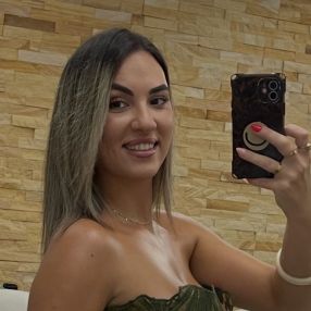 Monica, Niñera o canguro en Olvera