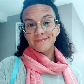 Alexa, Babysitter in L'Alcúdia de Crespins