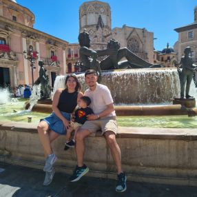 Esteban, Familia en Badalona