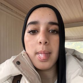 Arwa, Babysitter in Martorell