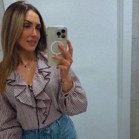 Laura, Niñera o canguro en Agramunt