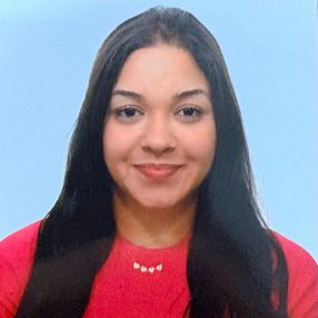 Nicole, Niñera o canguro en granadilla de abona