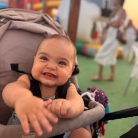 Whitney, Familia en Dénia