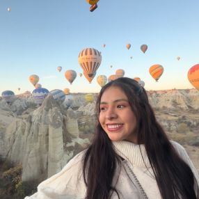 Valeria, Niñera o canguro en Ribarroja de Turia