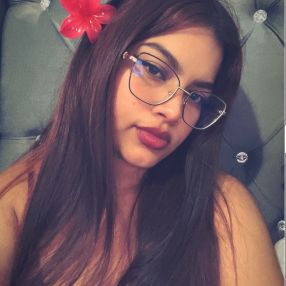 Kimberly, Niñera o canguro en Toro