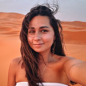 Elena, Niñera o canguro en Corralejo