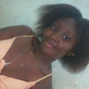 Adja fatou, Niñera o canguro en Polop