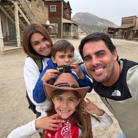 Eva, Familia en Torremolinos