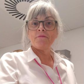 Toñi, Niñera o canguro en Sabiote