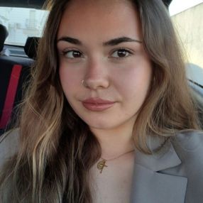 Alejandra, Niñera o canguro en Gibraleón