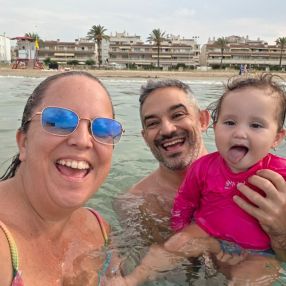 Yanina, Familia en Cunit