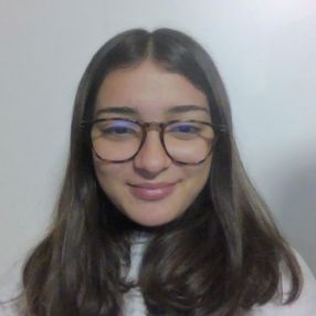 Ainara, Babysitter in Álava