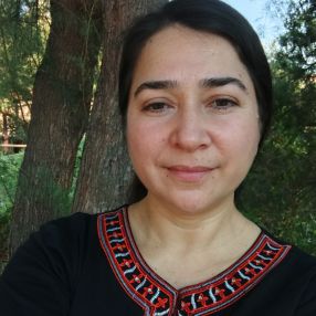 Mônica, Niñera o canguro en Casasimarro
