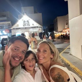 Marta, Familia en Sevilla