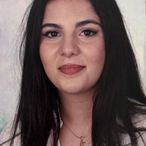 Narjisse, Babysitter in Tiana