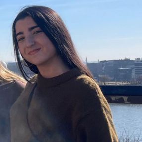 Irene, Babysitter in Zizur Mayor