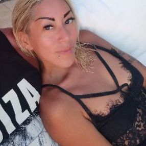 STEFANIA, Familia en Antigua