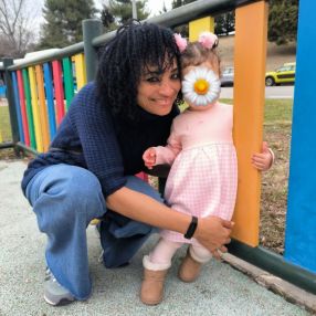 Ara, Babysitter in Daimiel