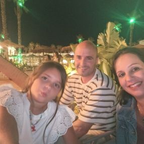 Esmeralda, Family in Bornos