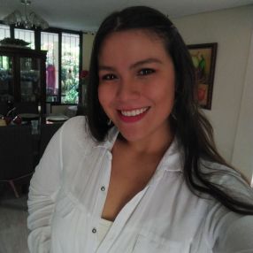Carolina, Niñera o canguro en Ajalvir