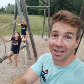 Julien, Family in Irun