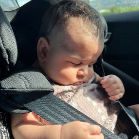 Mia, Familia en Molins de Rei