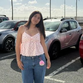 Laura Sofía, Niñera o canguro en Ingenio