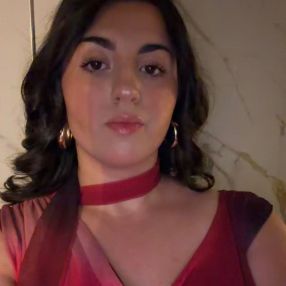 Amparo, Niñera o canguro en La Bañeza