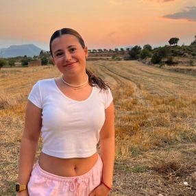Tatiana, Niñera o canguro en Olocau