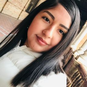 Talia, Niñera o canguro en Coria del Río