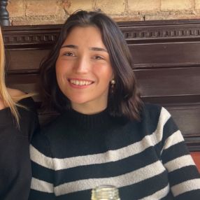 Fenella, Niñera o canguro en Santa Maria del Camí