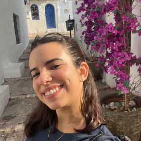 Claudia, Babysitter in Moraleja de Enmedio