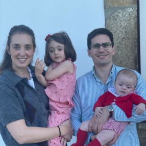 Lara, Familia en Vigo
