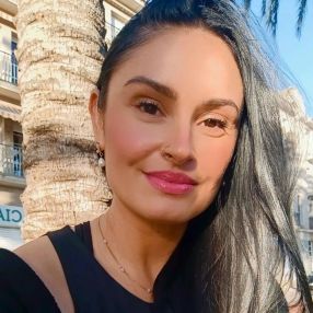 Ana Paula, Niñera o canguro en El Vendrell