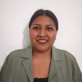 Karen, Niñera o canguro en Vecindario