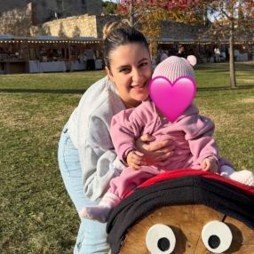 Noemi, Babysitter in Rubí