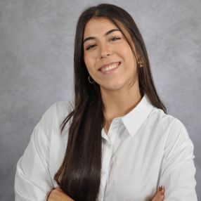 Lydia, Niñera o canguro en Casarrubios del Monte