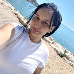 Lili, Babysitter in Vilanova i la Geltrú