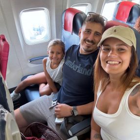 Gloria, Family in lominchar