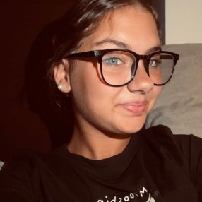 Adriana, Babysitter in Baena