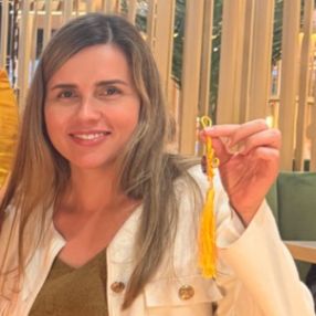Victoria, Niñera o canguro en Alginet