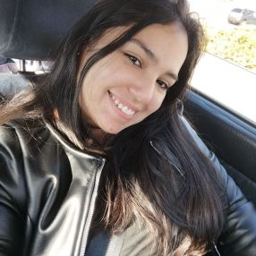 Aline, Niñera o canguro en Arteixo
