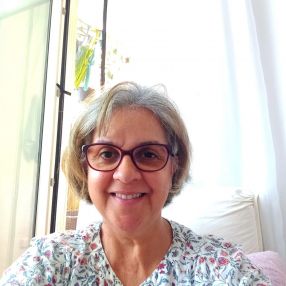 Cosmina, Niñera o canguro en Gibraleón